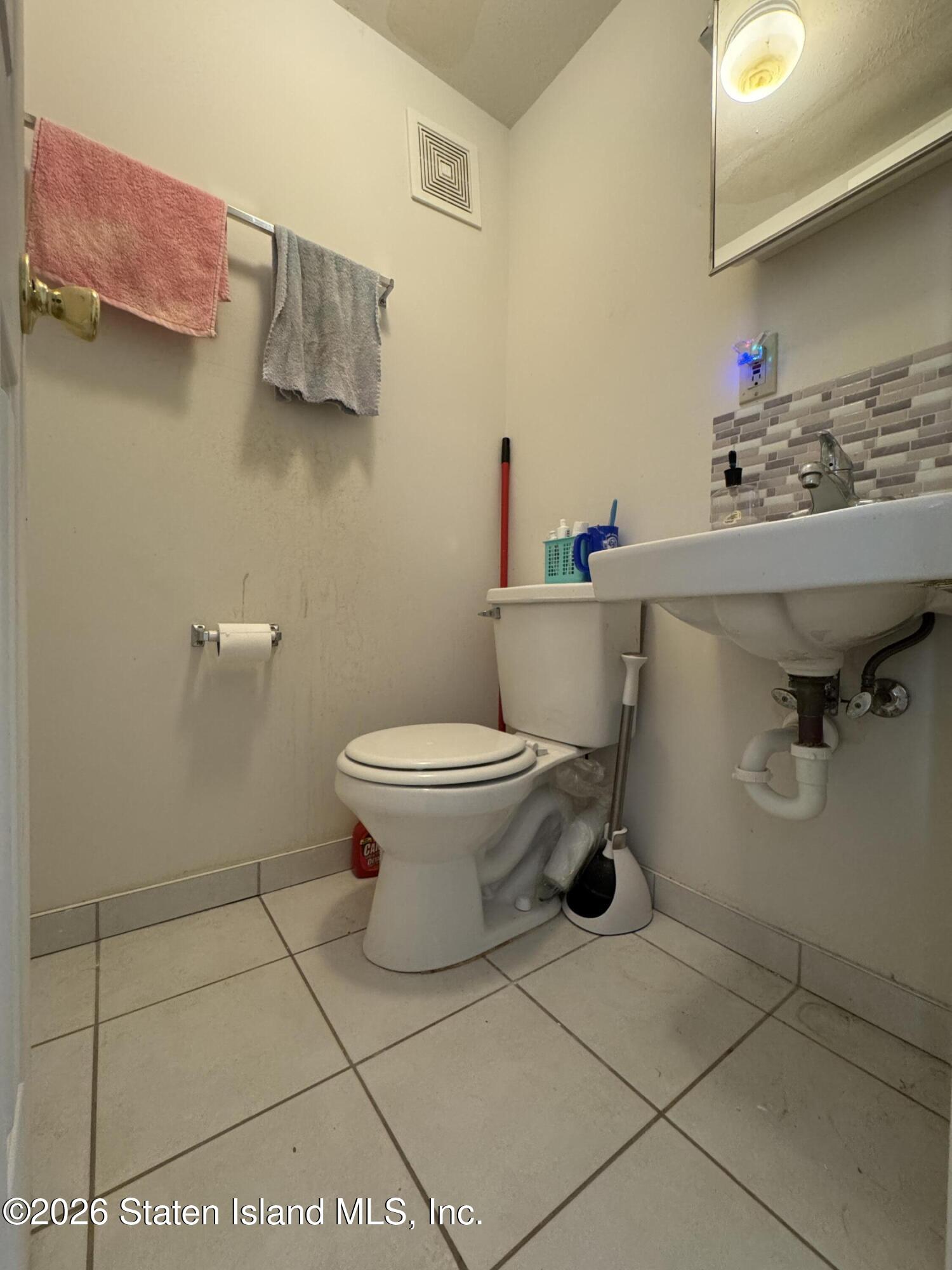 355 Aspen Knolls Way, Staten Island, NY, 10312 image 12