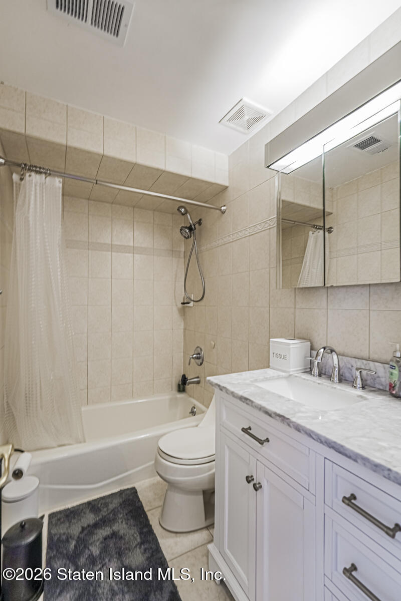 23 Covington Circle, Staten Island, NY, 10312 image 32