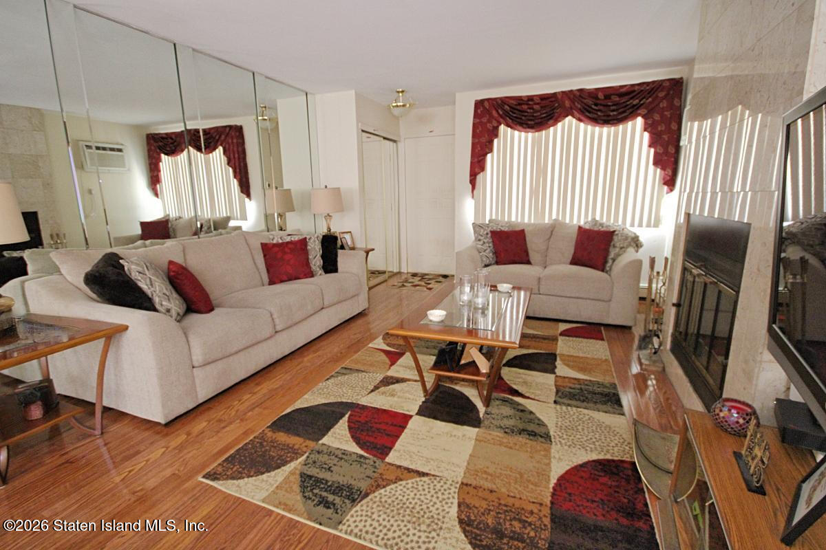 26 Blythe Place Image 3