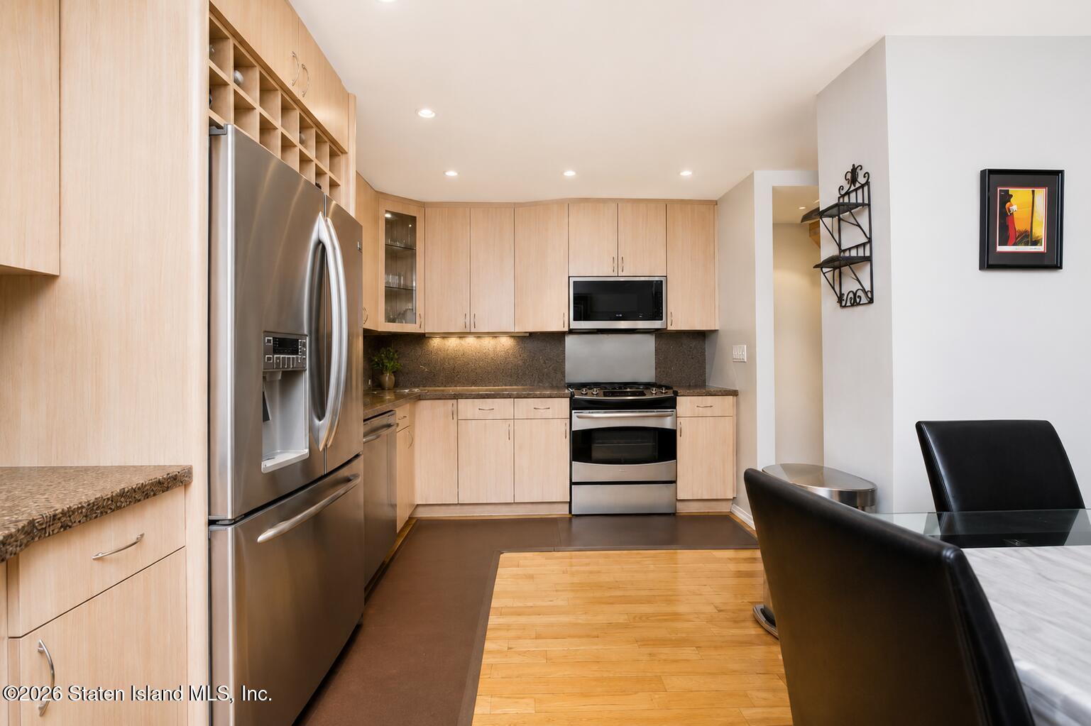27 Sandy Lane, Staten Island, NY, 10307 image 9