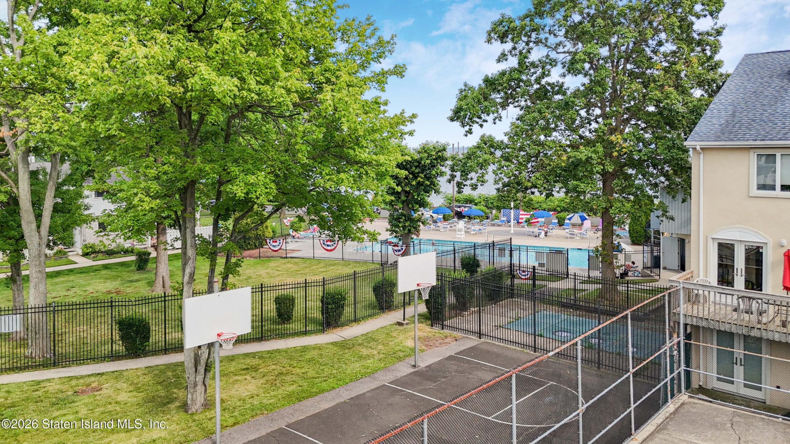 27 Sandy Lane, Staten Island, NY, 10307 image 22
