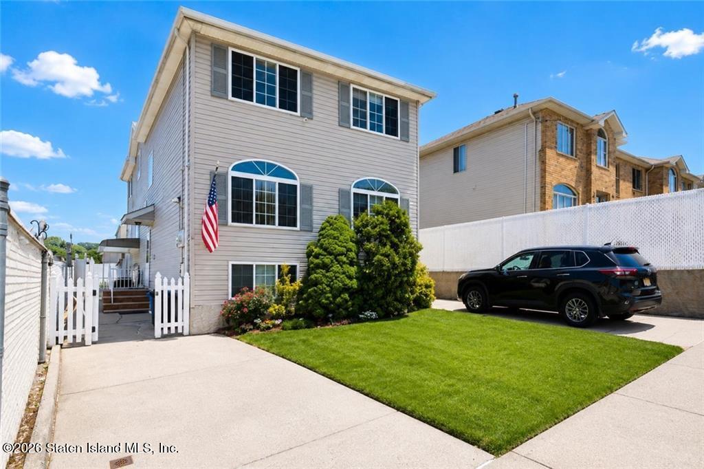 32 Franklin Place Image 3