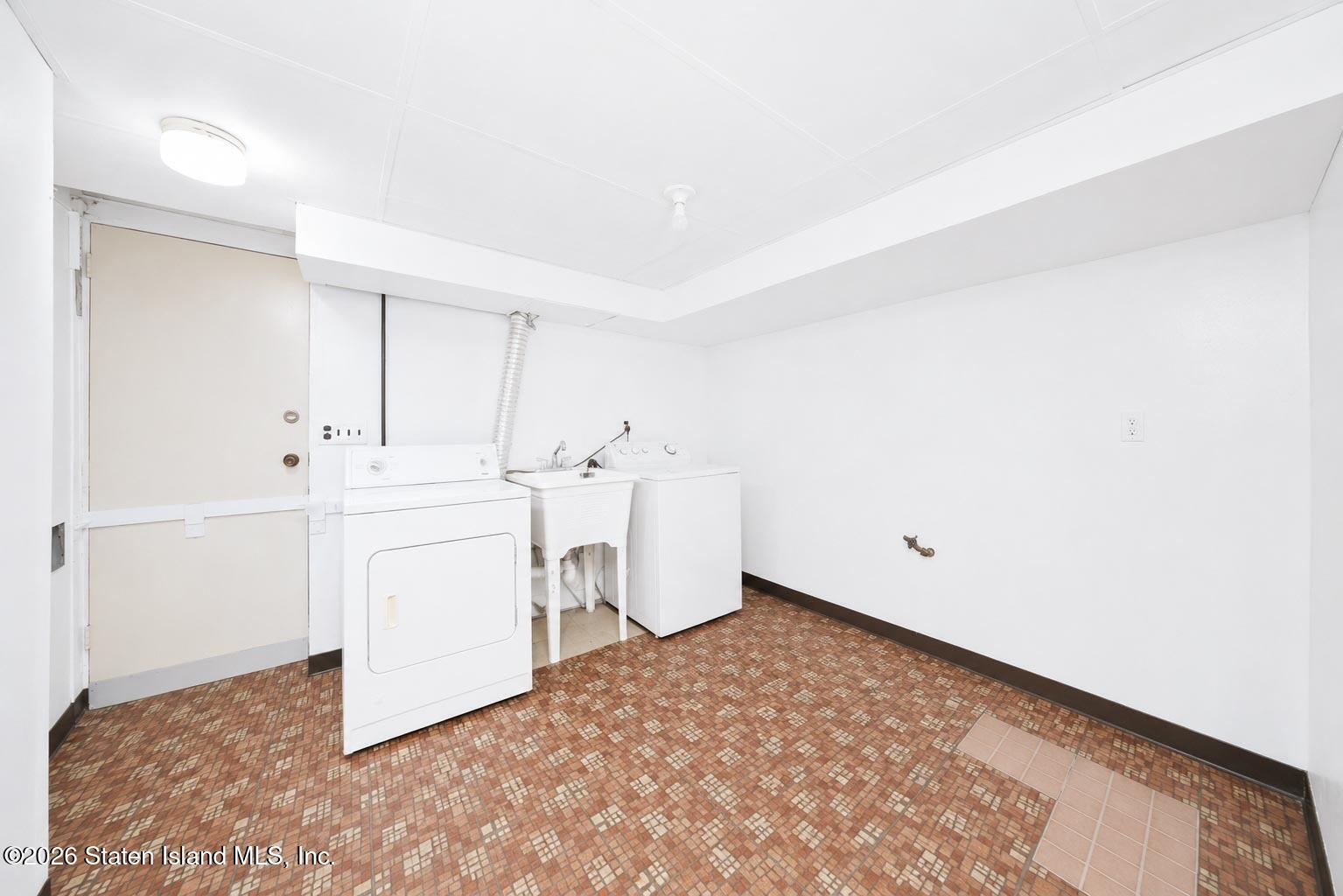 382 Hanover Avenue, Staten Island, NY, 10304 image 14