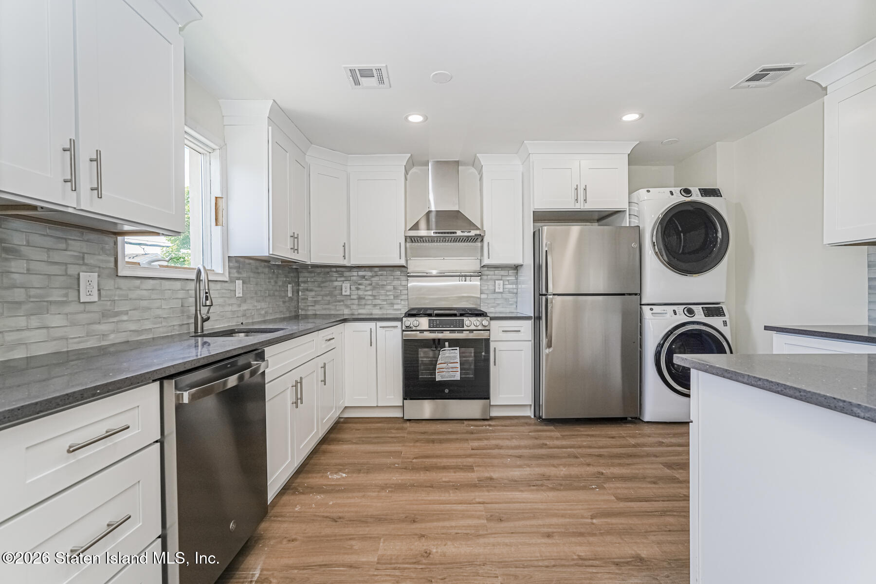 76 Mill Road, Staten Island, NY, 10306 image 27