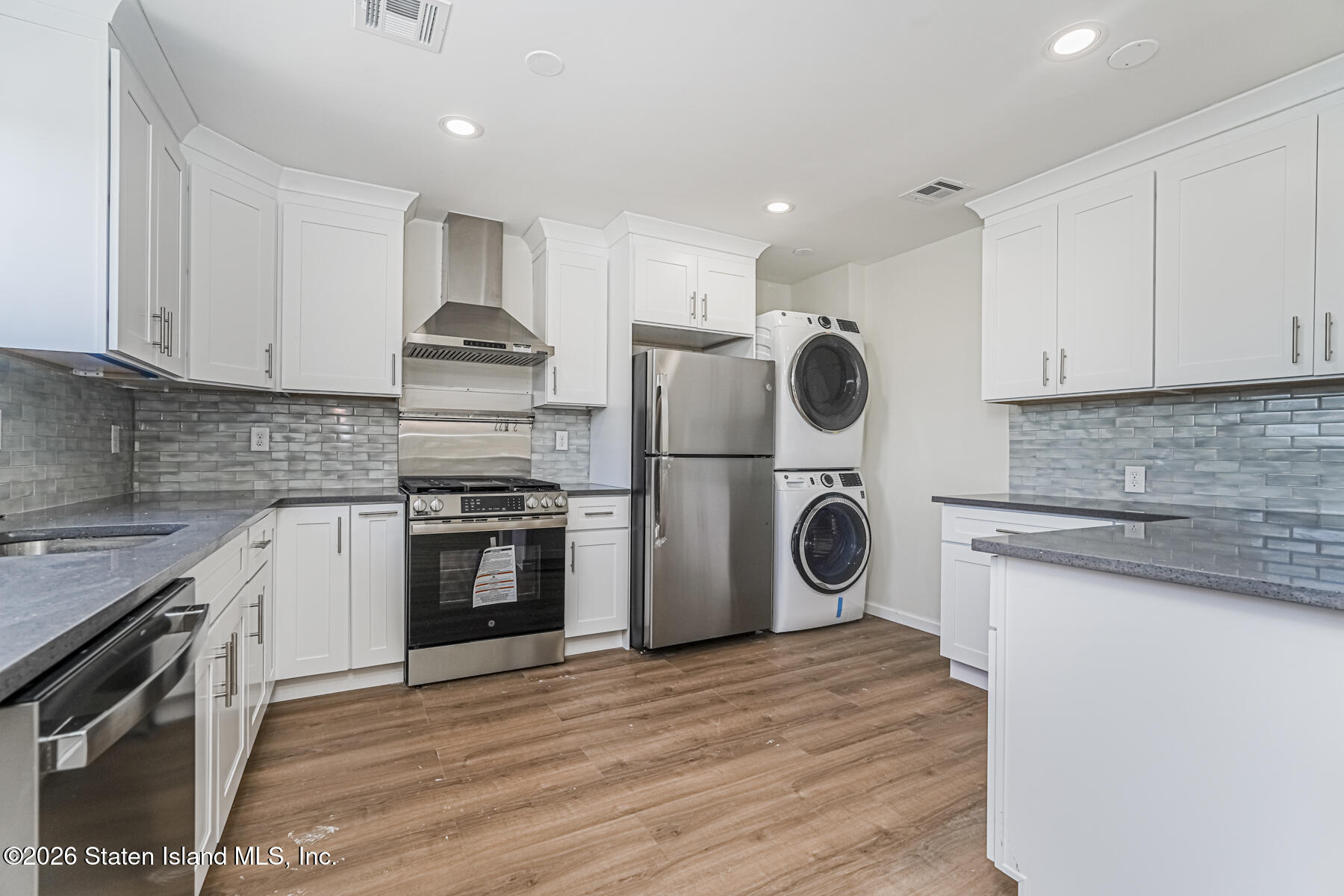 76 Mill Road, Staten Island, NY, 10306 image 28