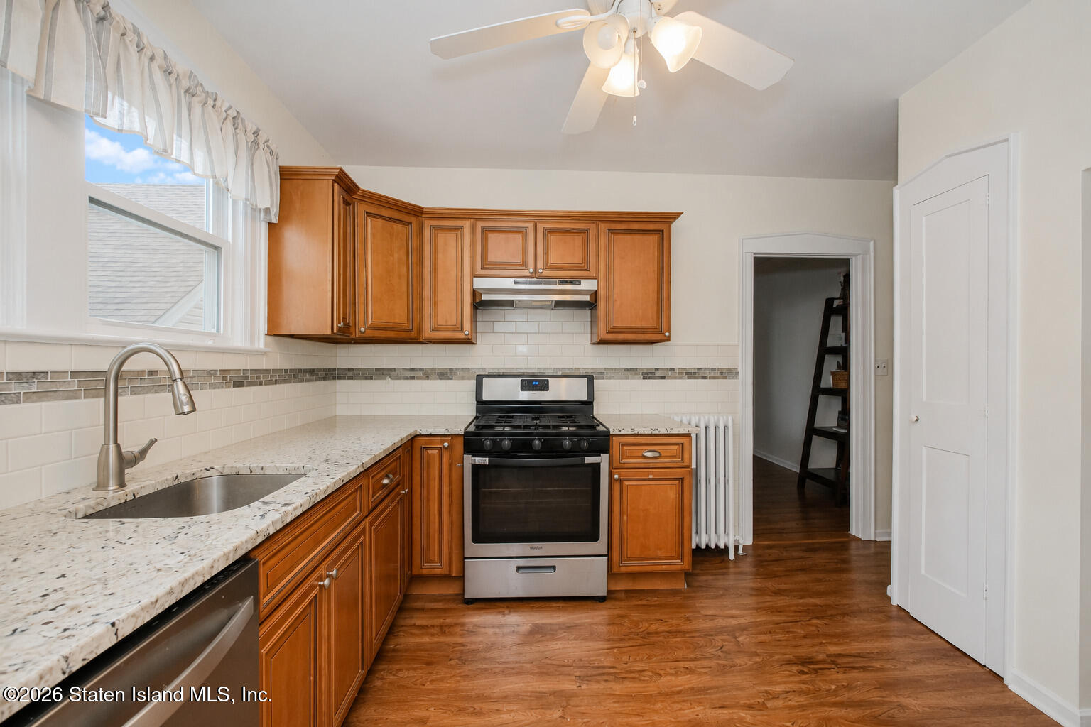 420 Kissel Avenue, Staten Island, NY, 10301 image 26