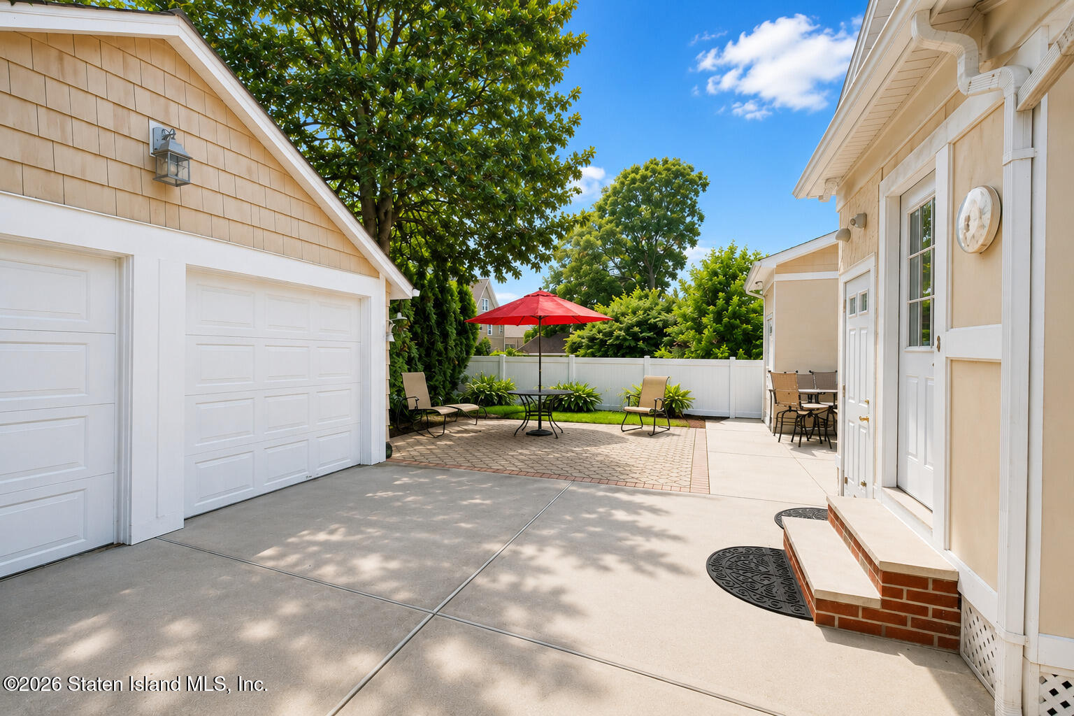 420 Kissel Avenue Image 4