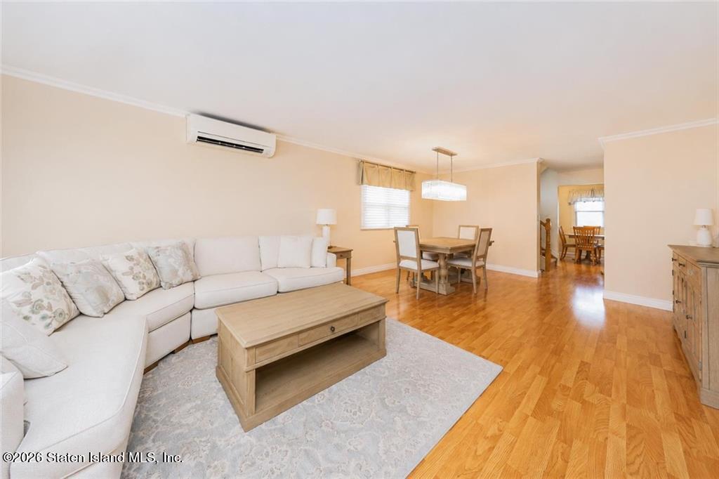 131 Brook Avenue Image 4