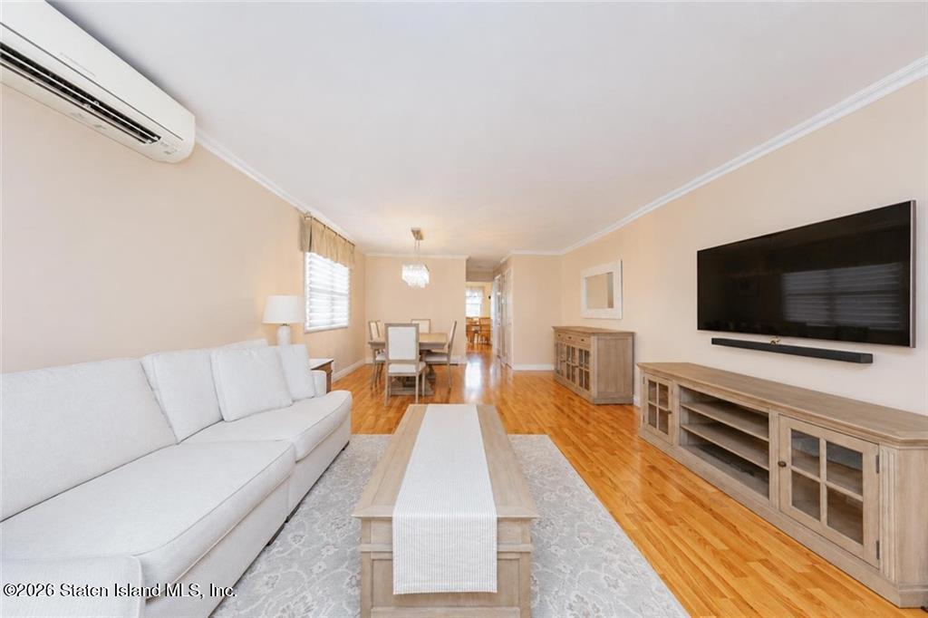 131 Brook Avenue Image 3