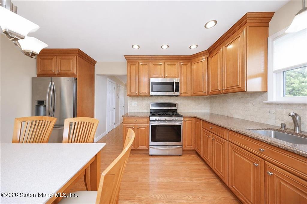 131 Brook Avenue, Staten Island, NY, 10306 image 10