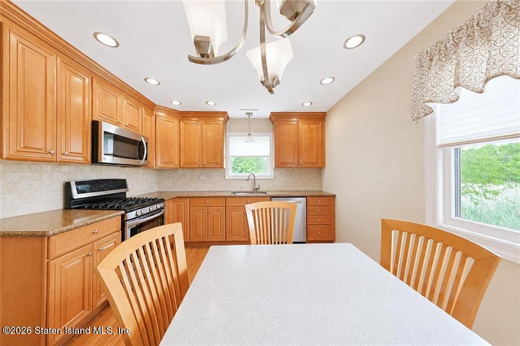 131 Brook Avenue, Staten Island, NY, 10306 image 11