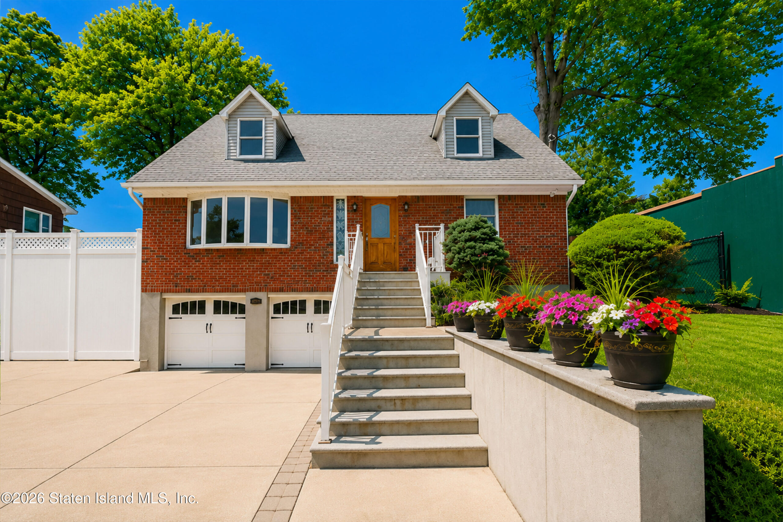 163 Bennett Avenue Image 1