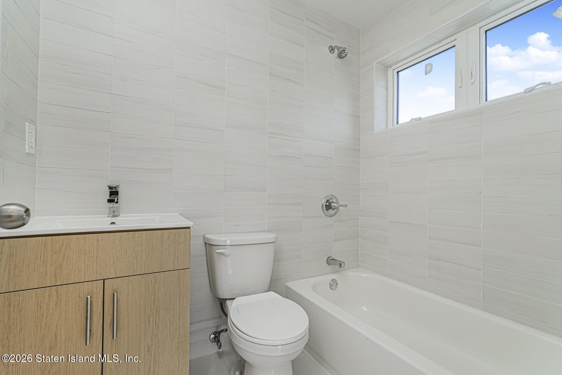 339 Mallory Avenue, Staten Island, NY, 10305 image 8