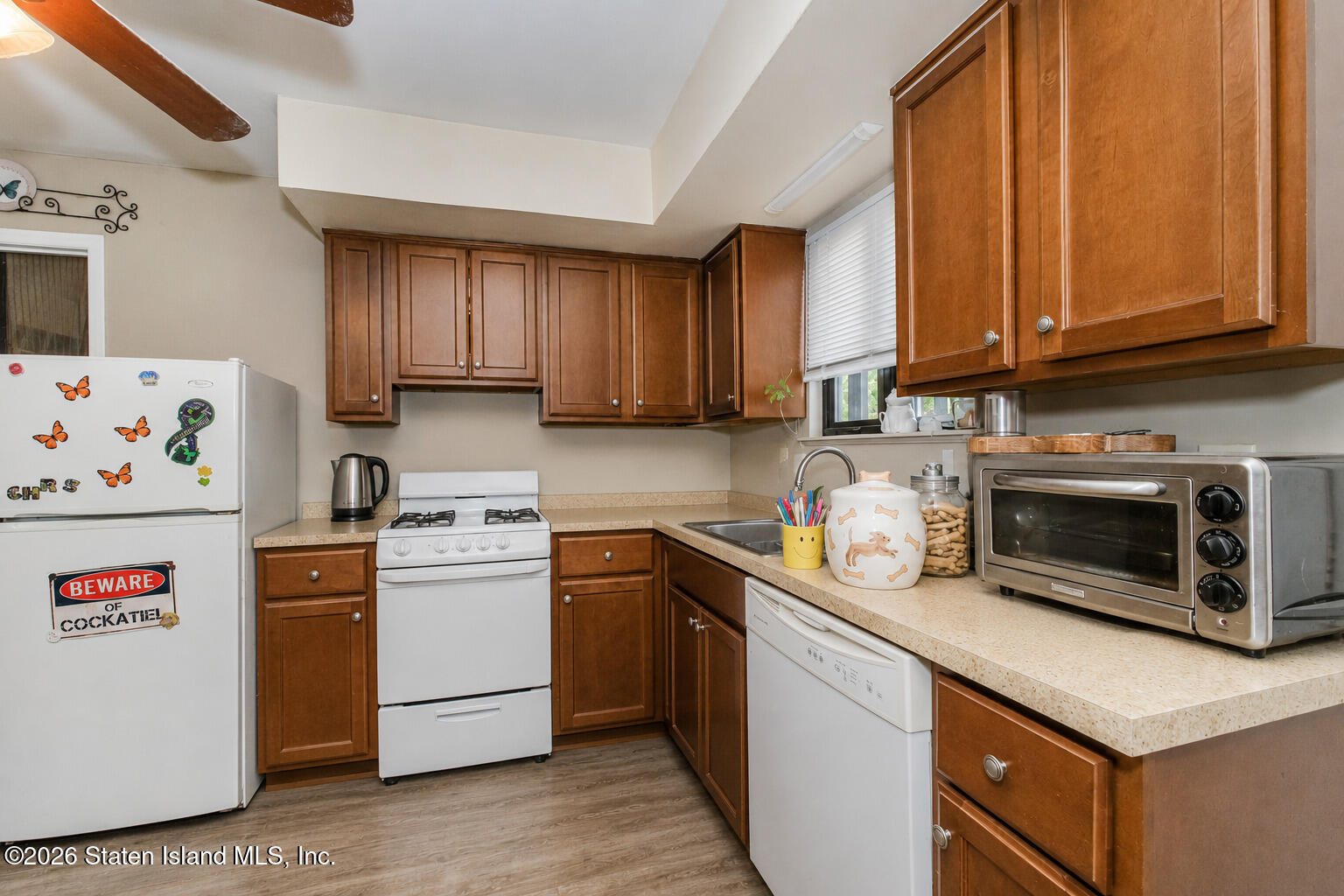 4 Behan Ct, Staten Island, NY, 10306 image 8
