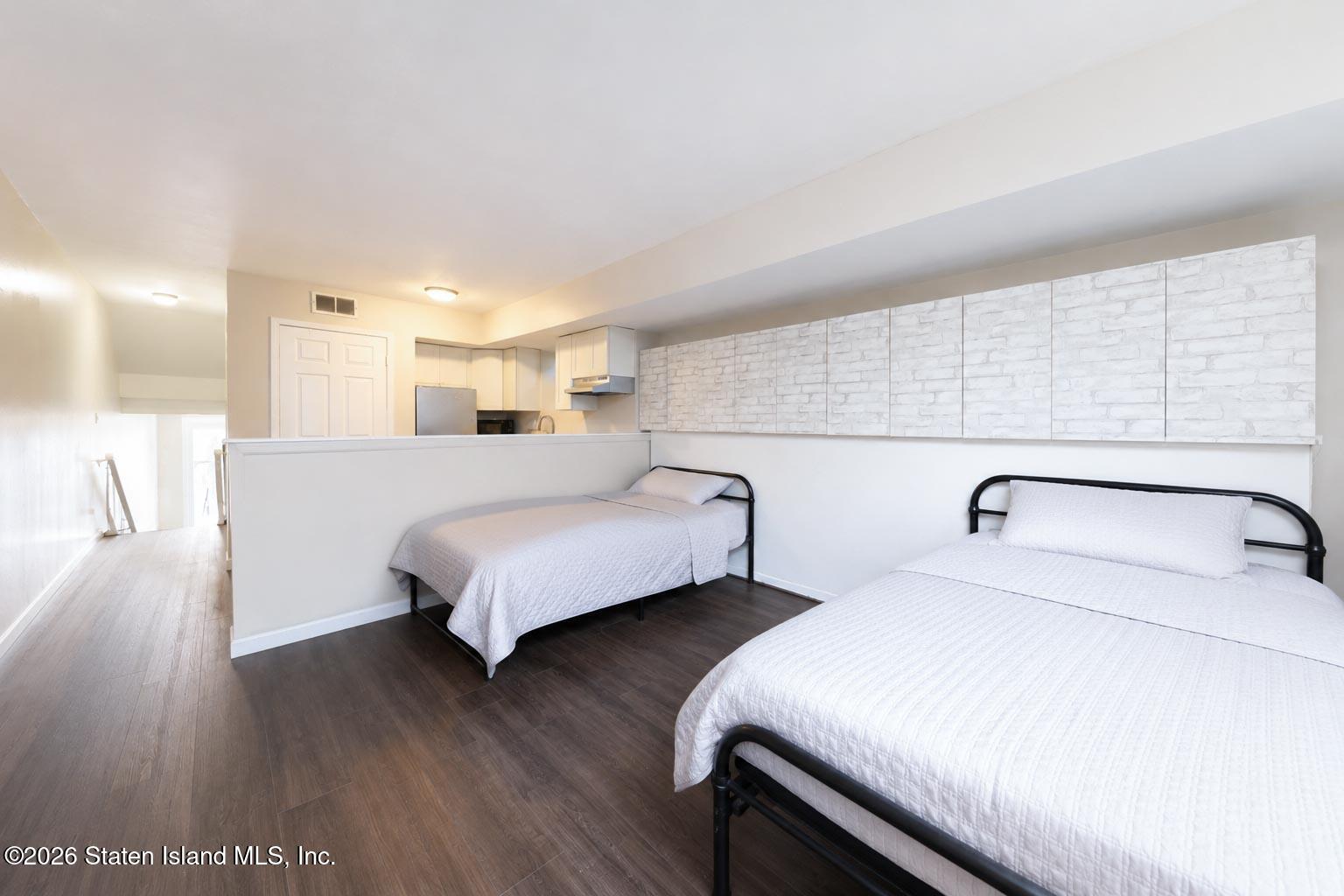 39 New Lane, Staten Island, NY, 10305 image 12