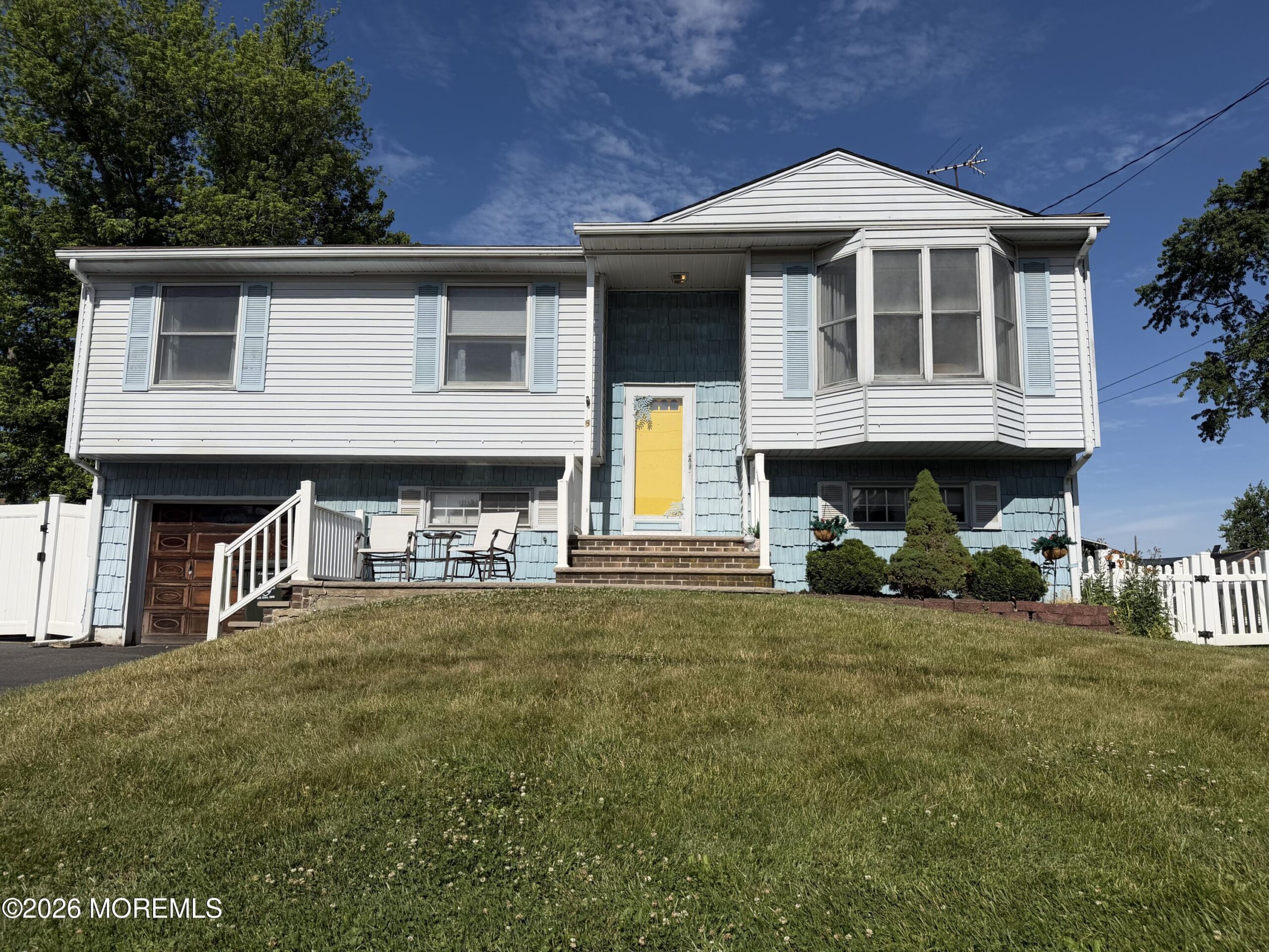 8 Lake Avenue Image 2