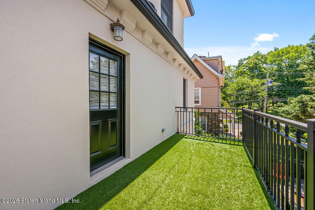 296 Edgewater Street, Staten Island, NY, 10305 image 34