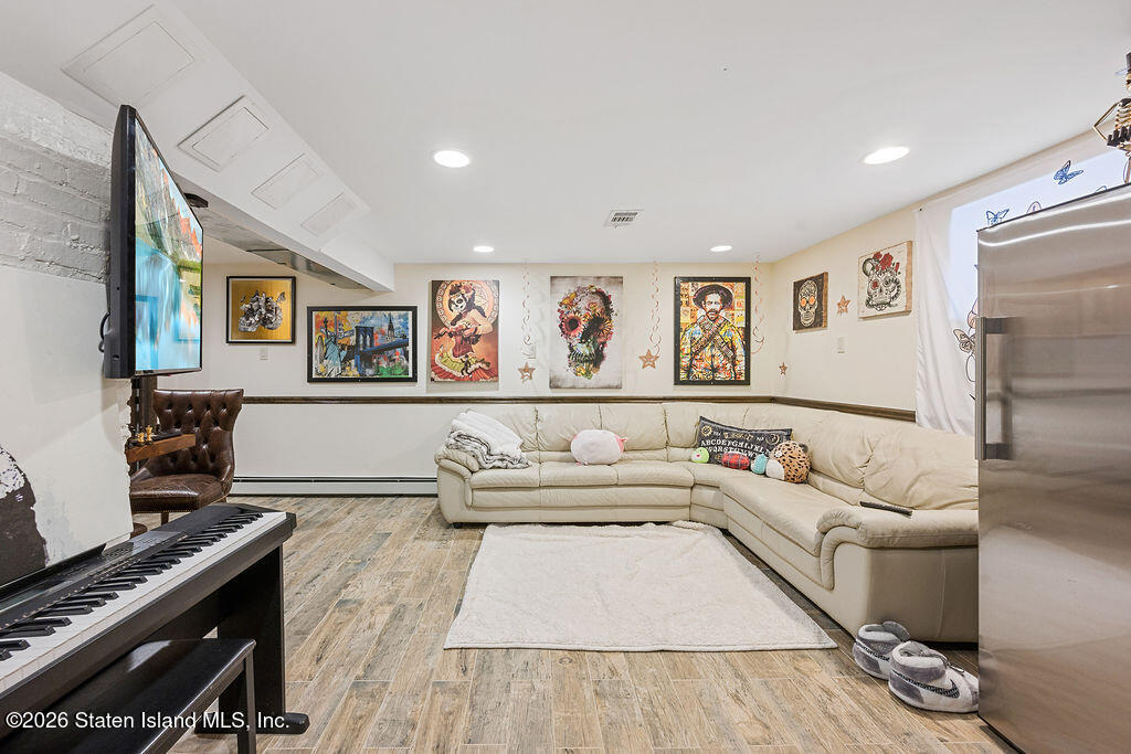 296 Edgewater Street, Staten Island, NY, 10305 image 22