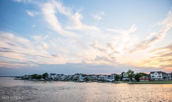 34 Front Street, Sea Bright, NJ, 07760