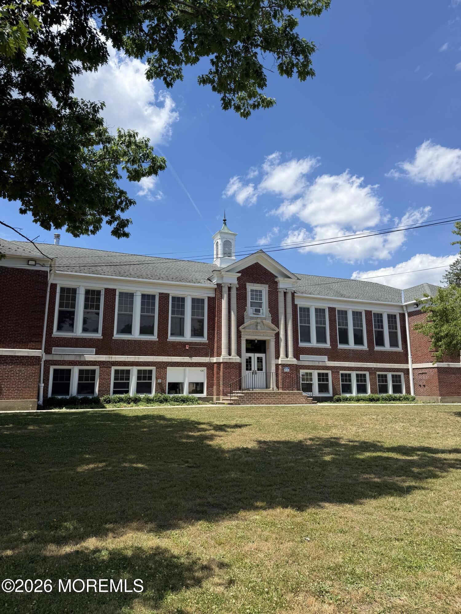 42 Academy Street, Farmingdale, NJ, 07727 image 55