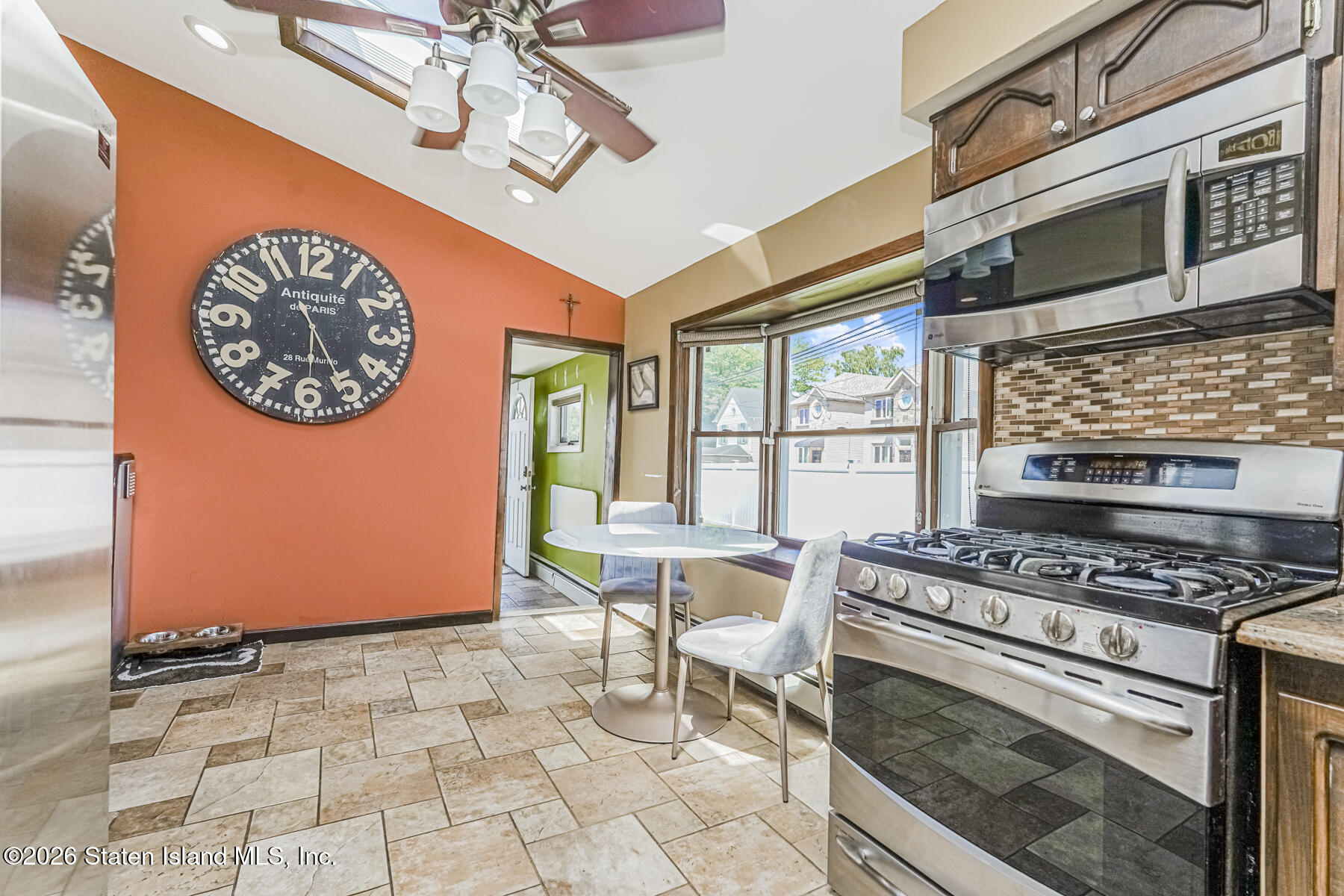 3927 Victory Boulevard, Staten Island, NY, 10314 image 17