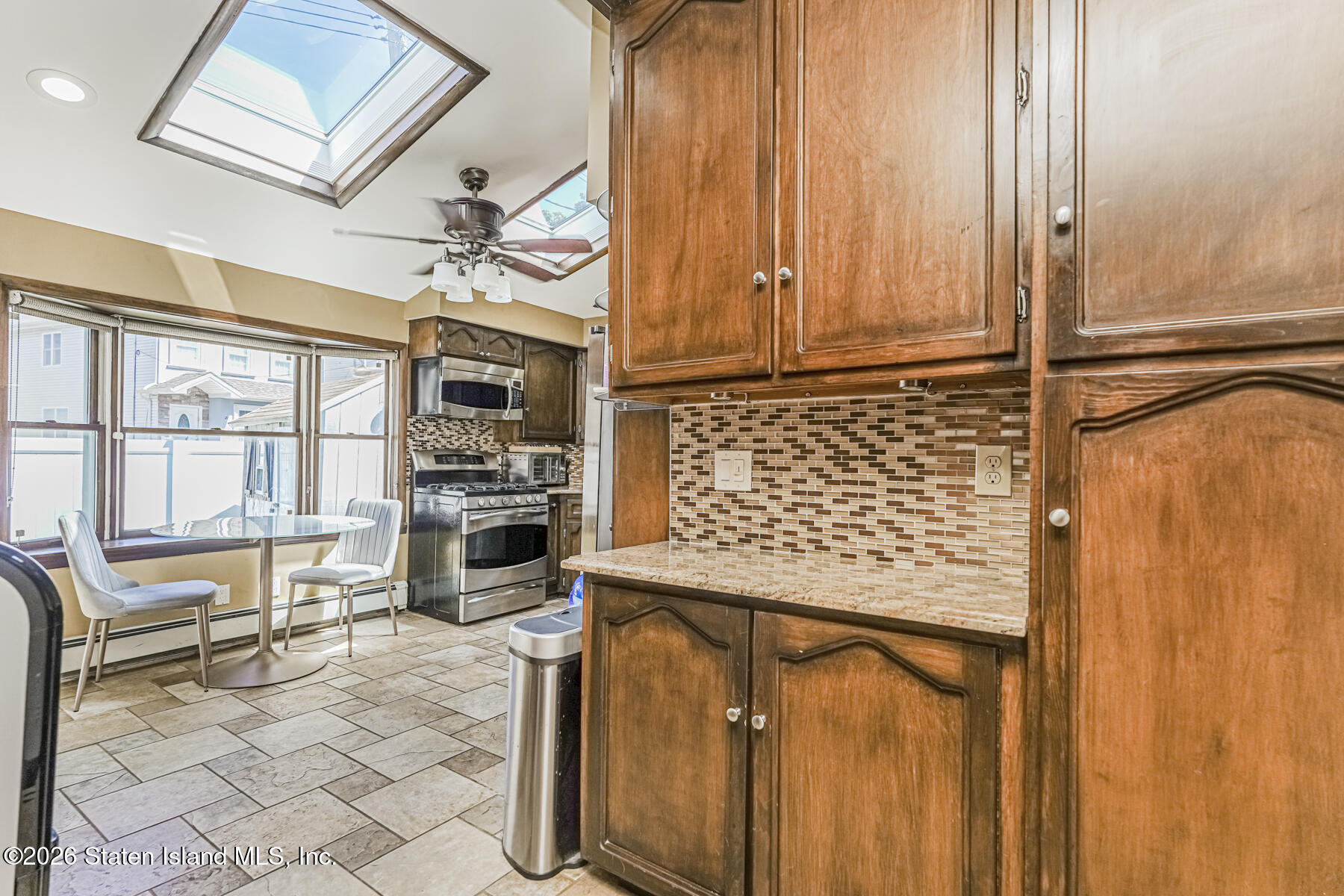 3927 Victory Boulevard, Staten Island, NY, 10314 image 15