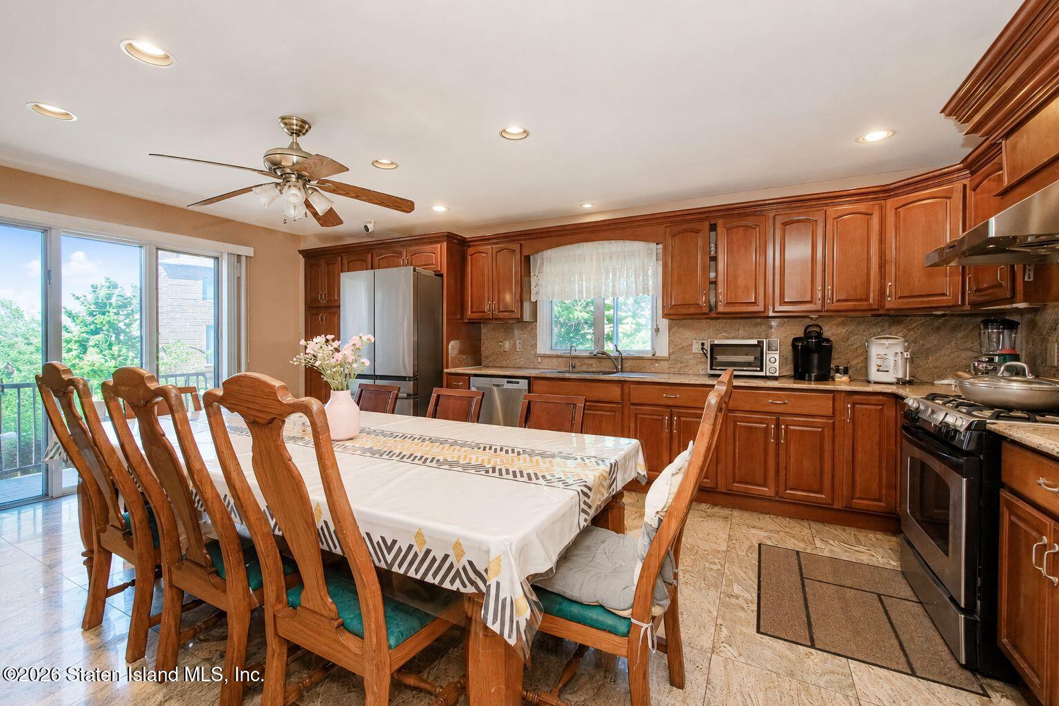 92 Piedmont Avenue, Staten Island, NY, 10305 image 10