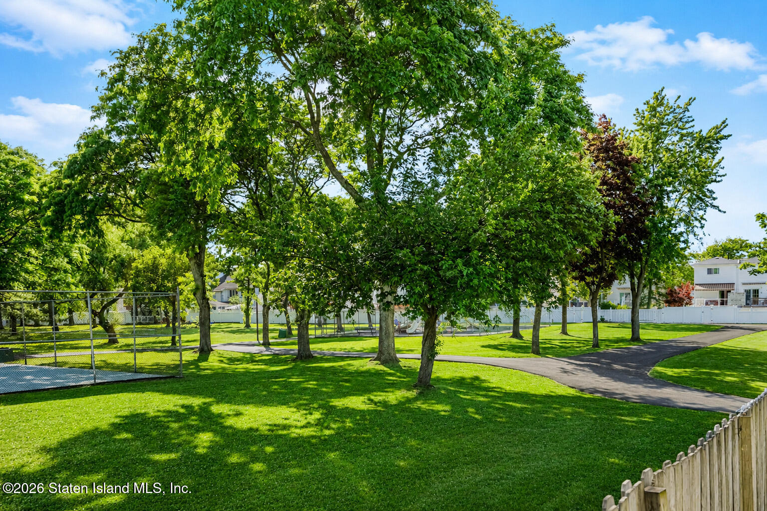 115 Forest Green, Staten Island, NY, 10312 image 45