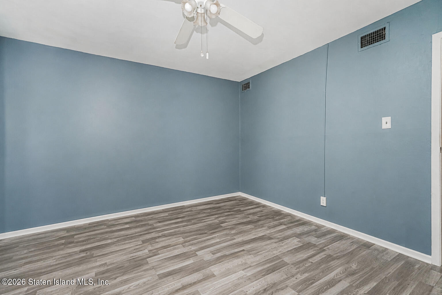 115 Forest Green, Staten Island, NY, 10312 image 15