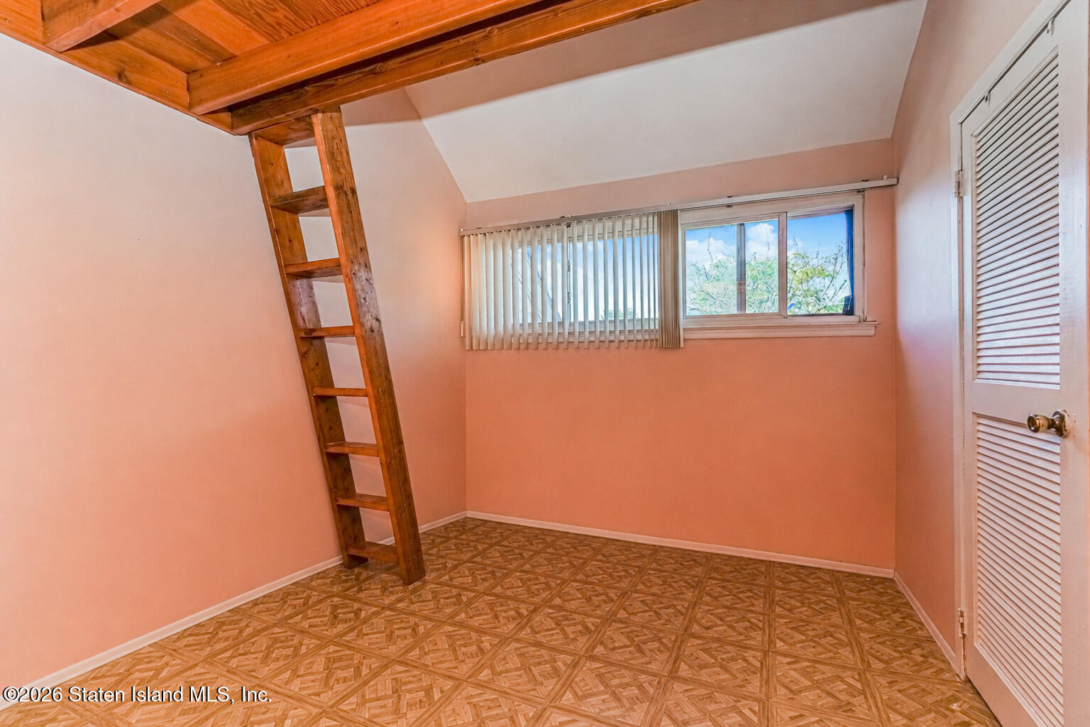 115 Forest Green, Staten Island, NY, 10312 image 23