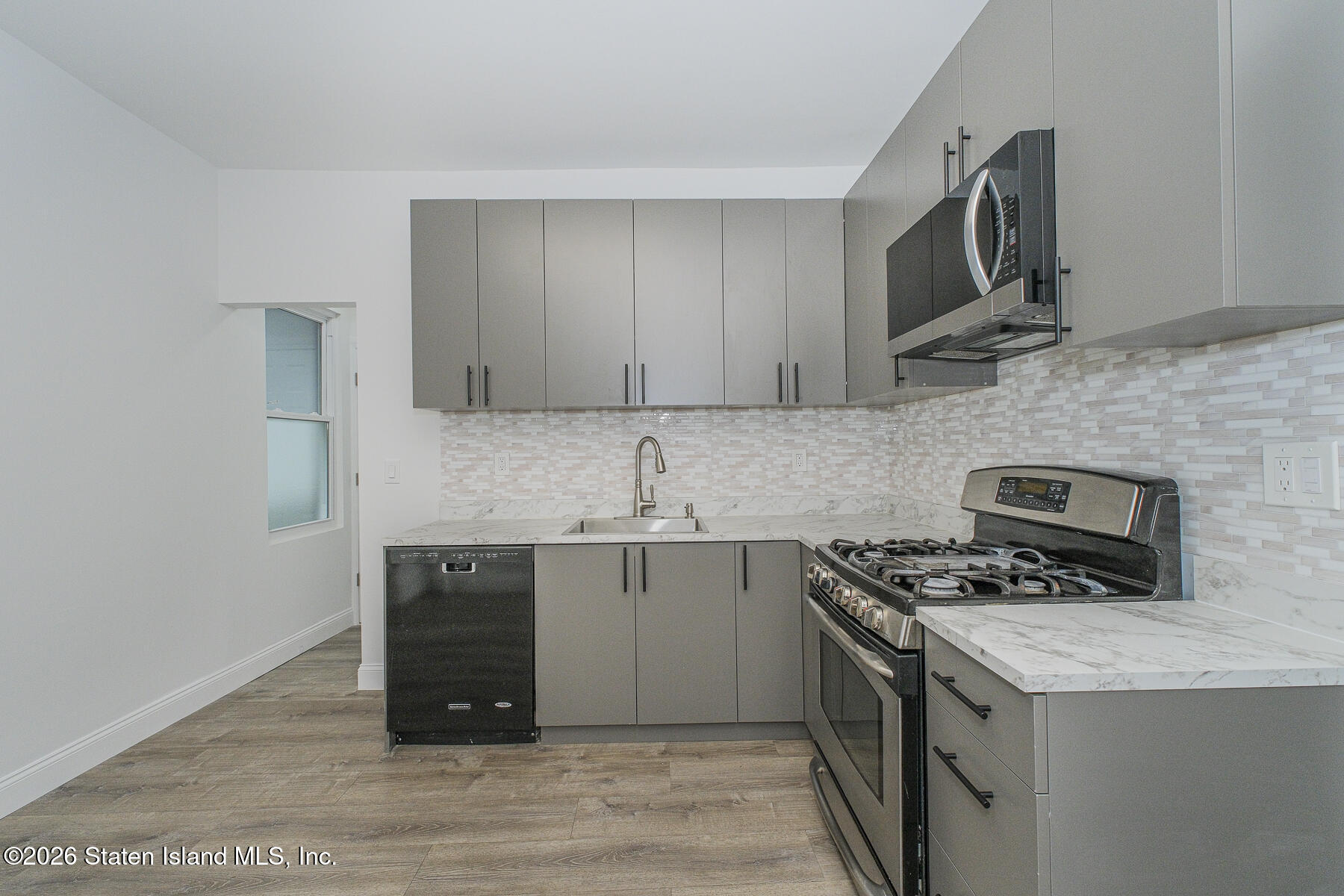 95 Pleasant Valley Avenue, Staten Island, NY, 10304 image 20