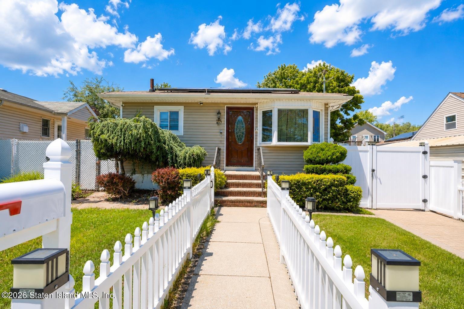407 Stoneham Street Image 1