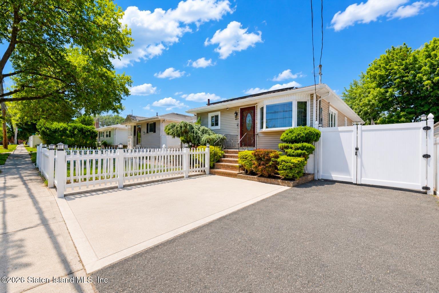 407 Stoneham Street Image 2