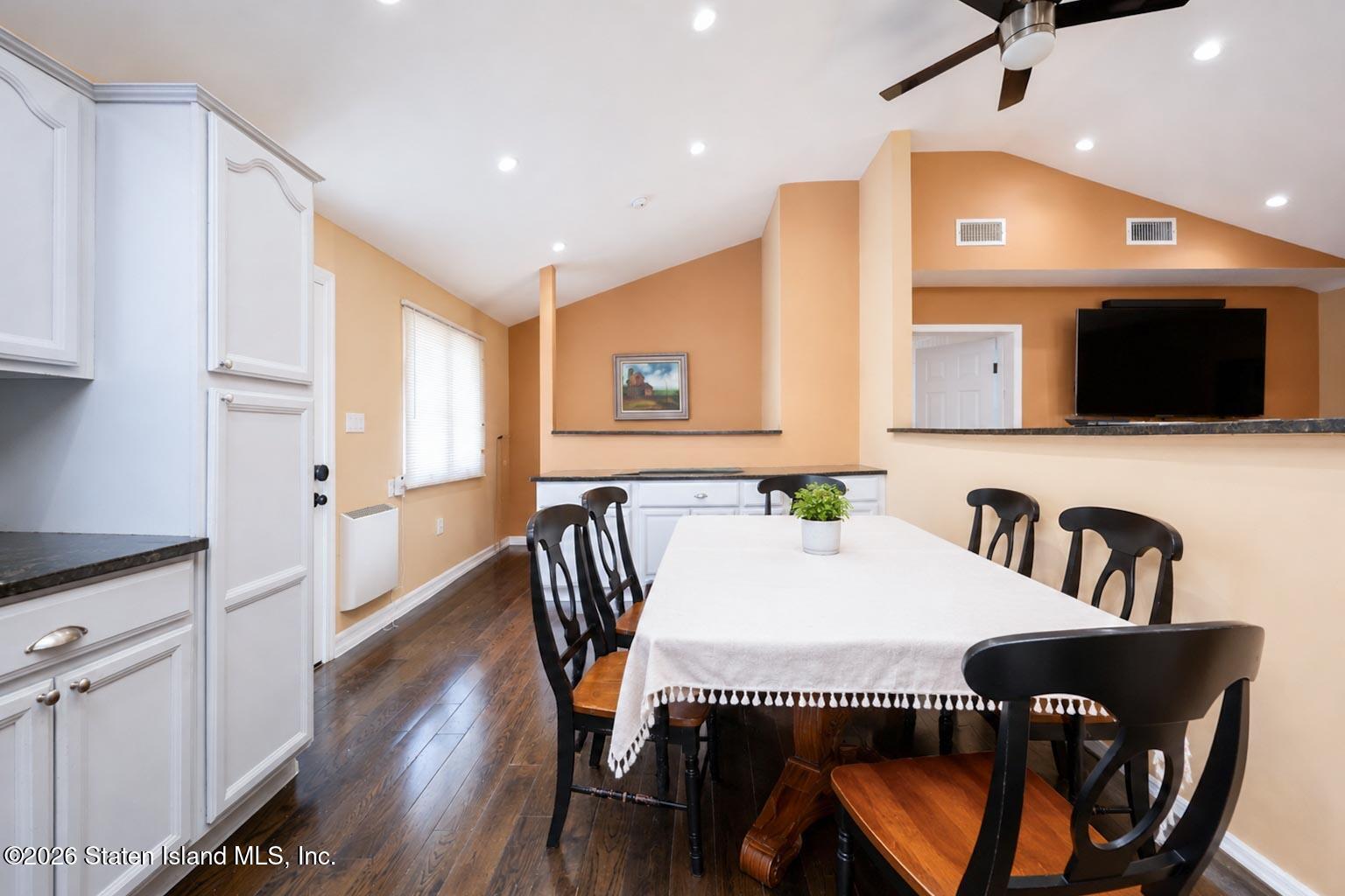 407 Stoneham Street, Staten Island, NY, 10306 image 10