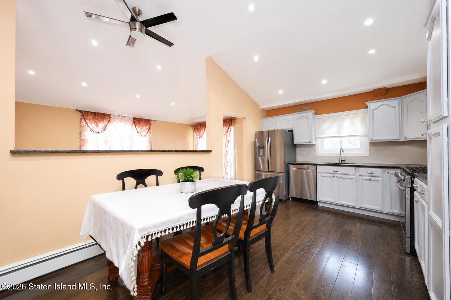 407 Stoneham Street, Staten Island, NY, 10306 image 11