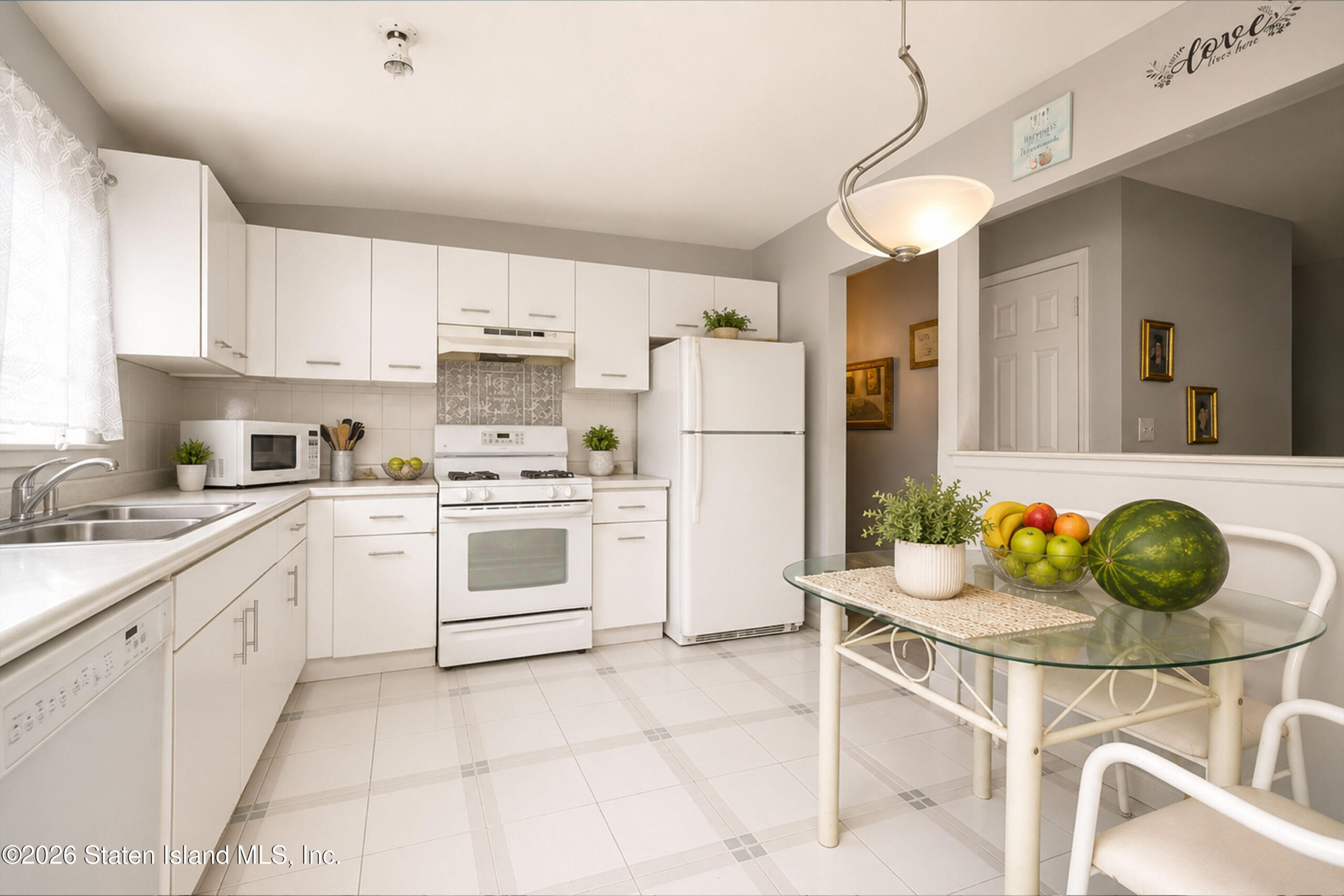 212 Gervil Street Image 3
