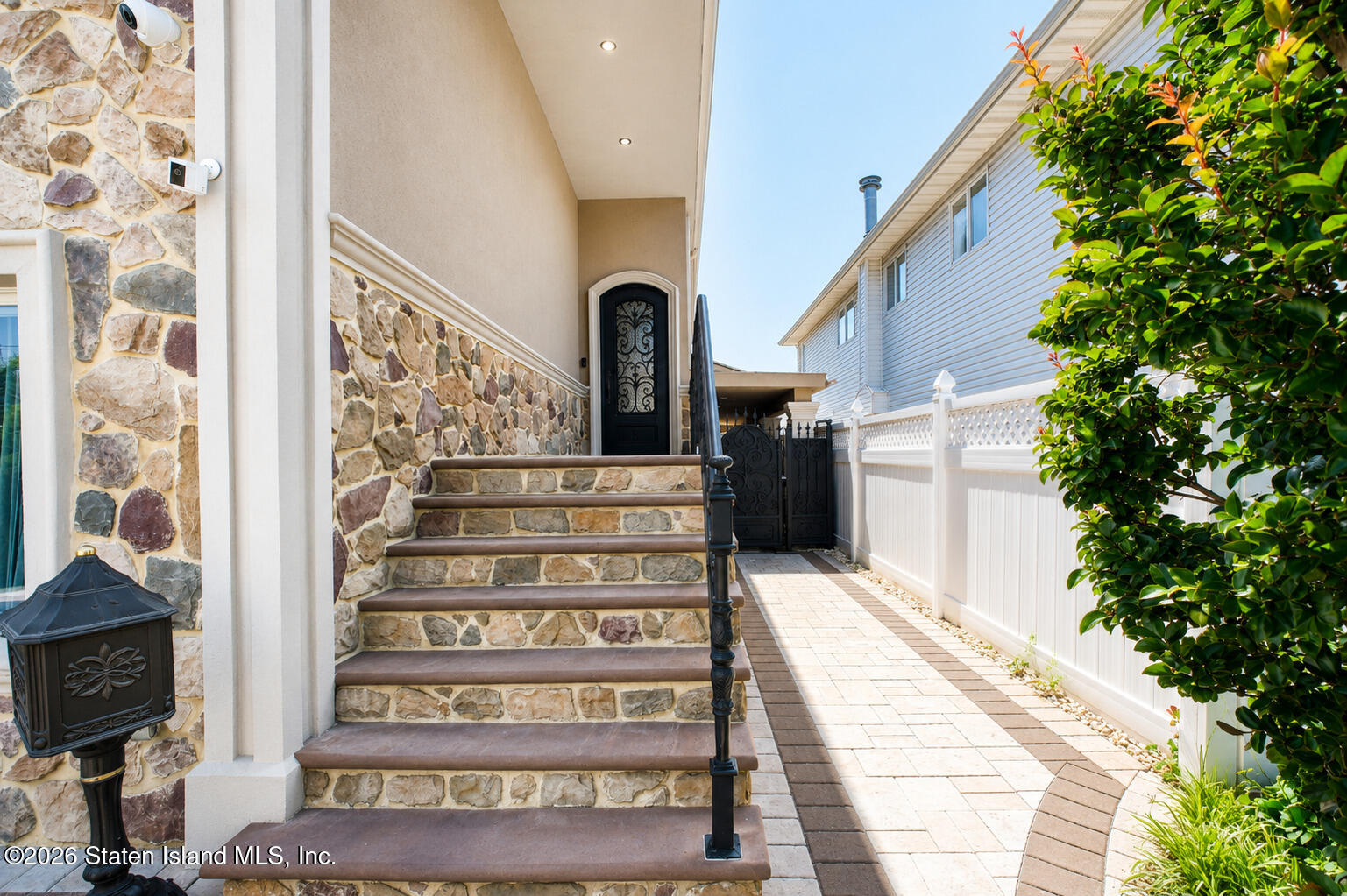 160-16 92nd Street Image 4