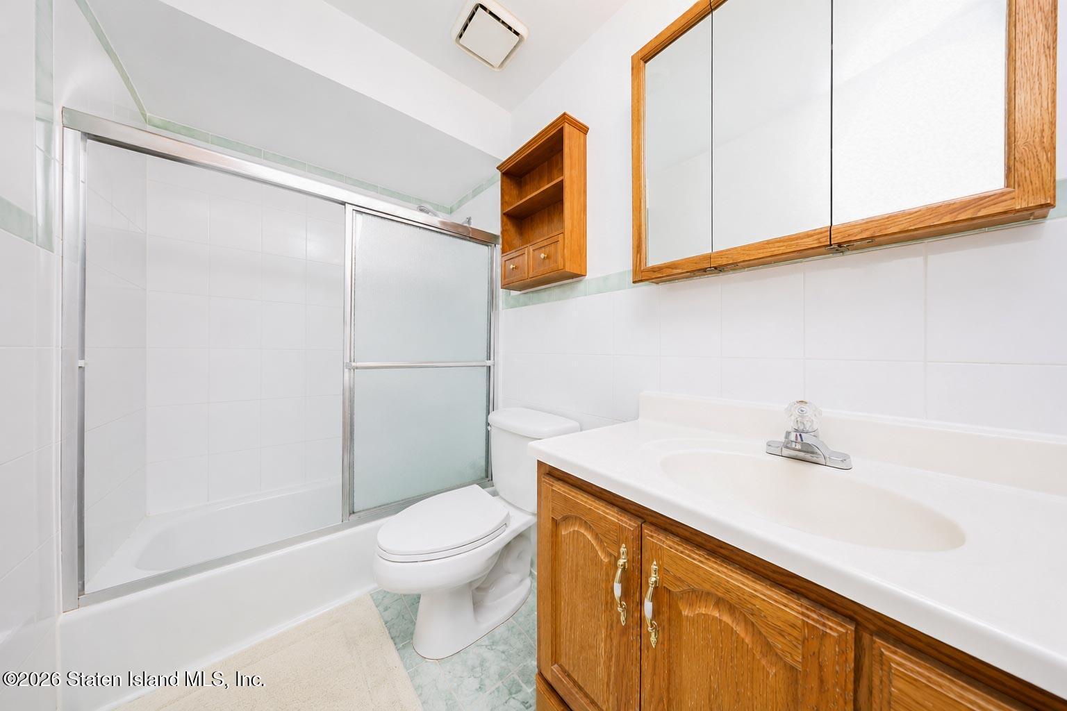 3 Carlyle Green, Staten Island, NY, 10312 image 9