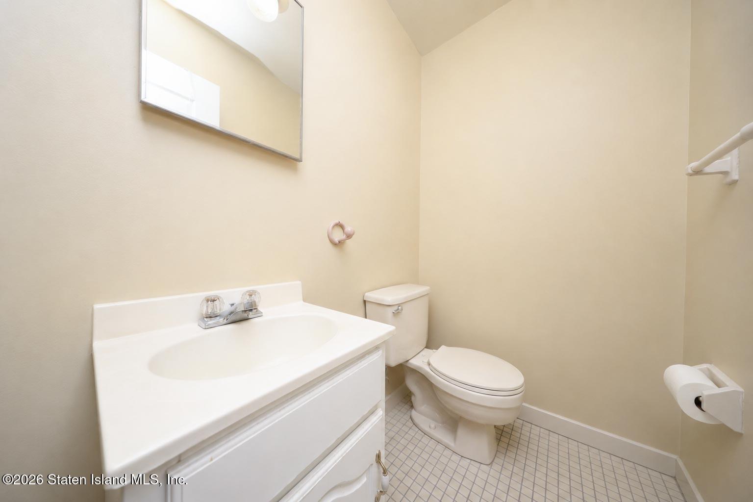 3 Carlyle Green, Staten Island, NY, 10312 image 10