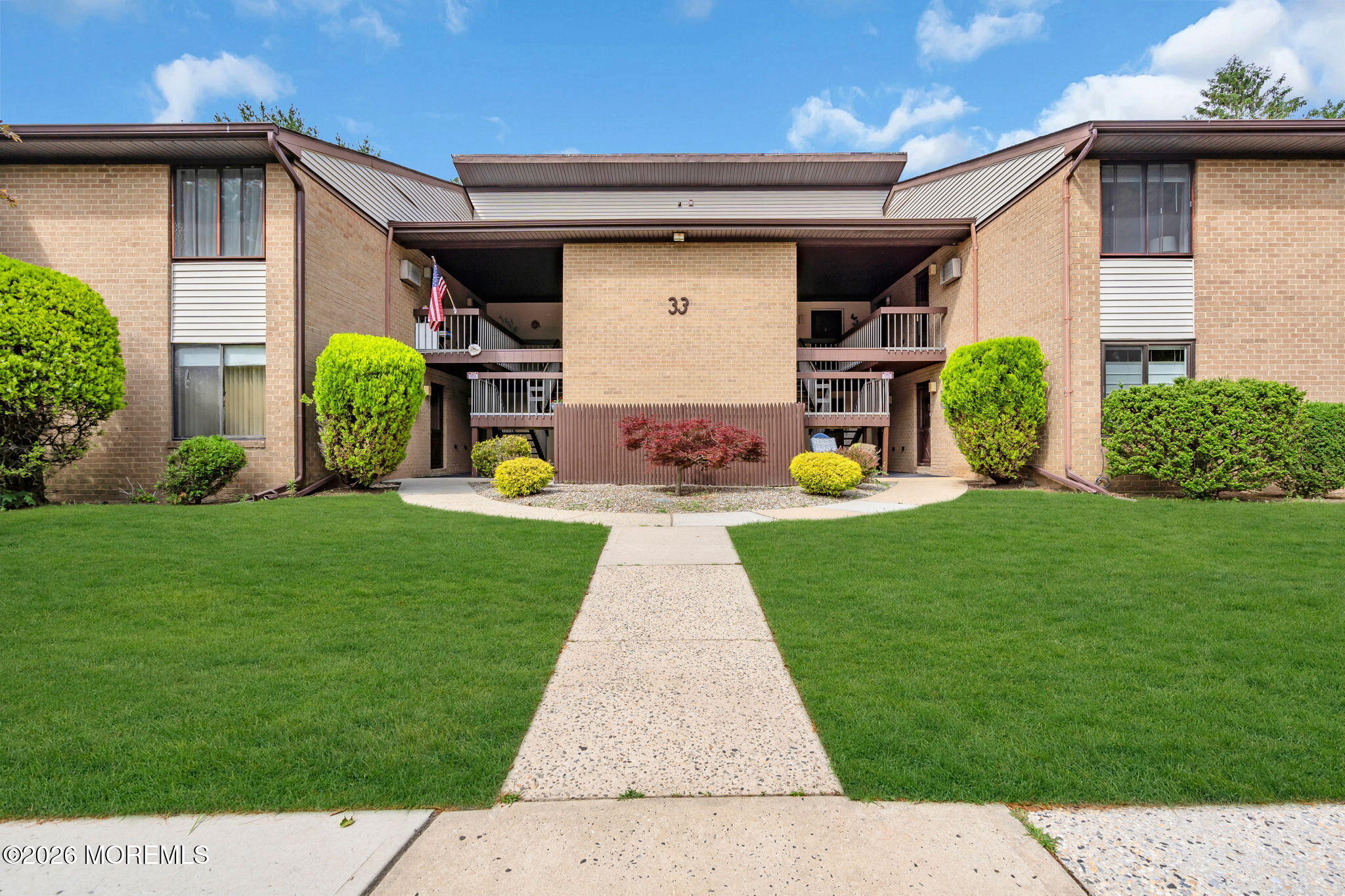 33 Meadow Green Circle A, Manalapan, NJ, 07726