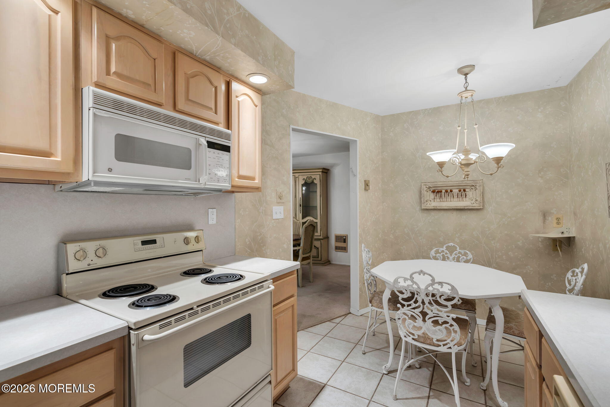 33 Meadow Green Circle A, Manalapan, NJ, 07726 image 7