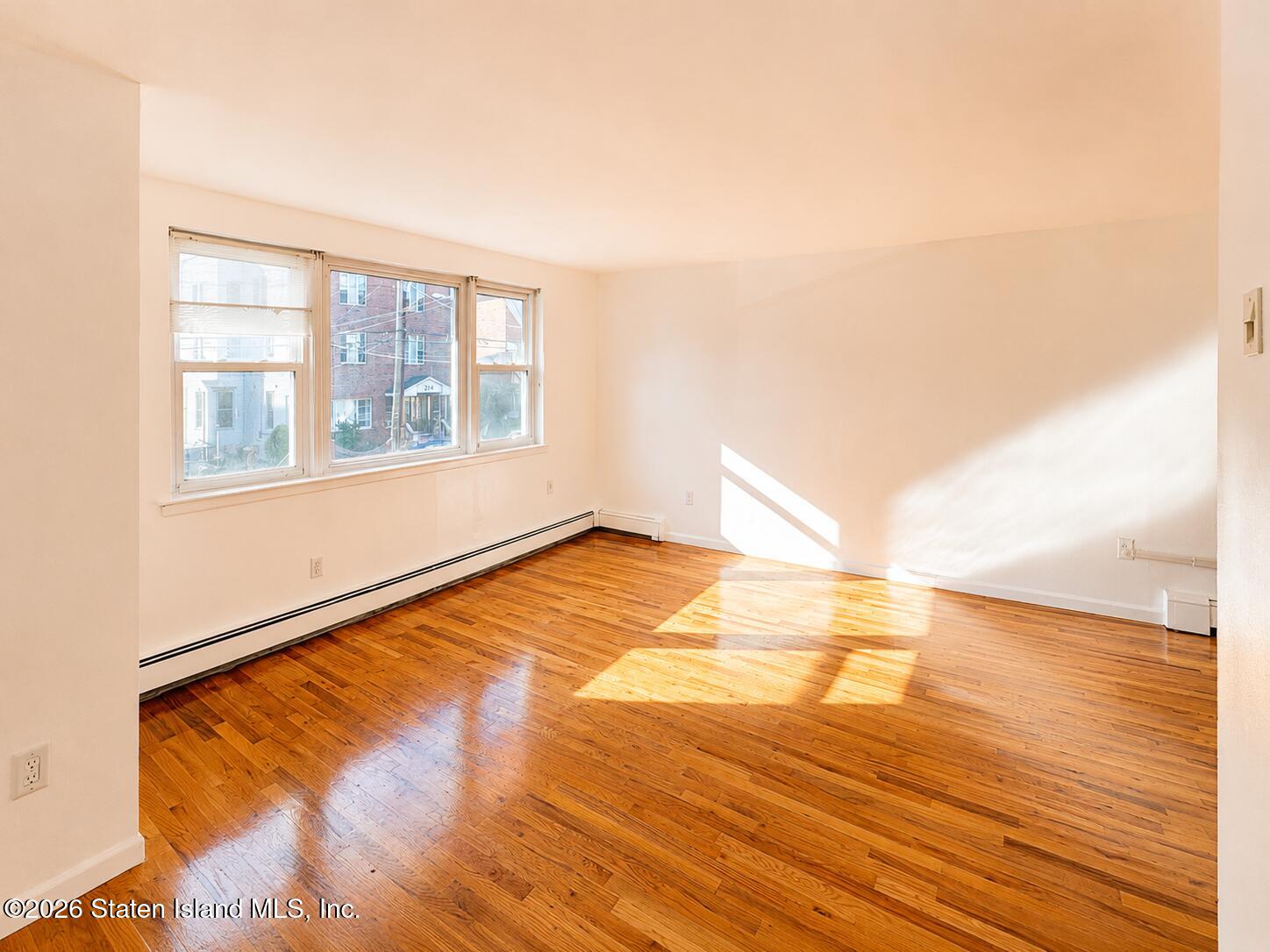 215 Bay 35th Street Image 5