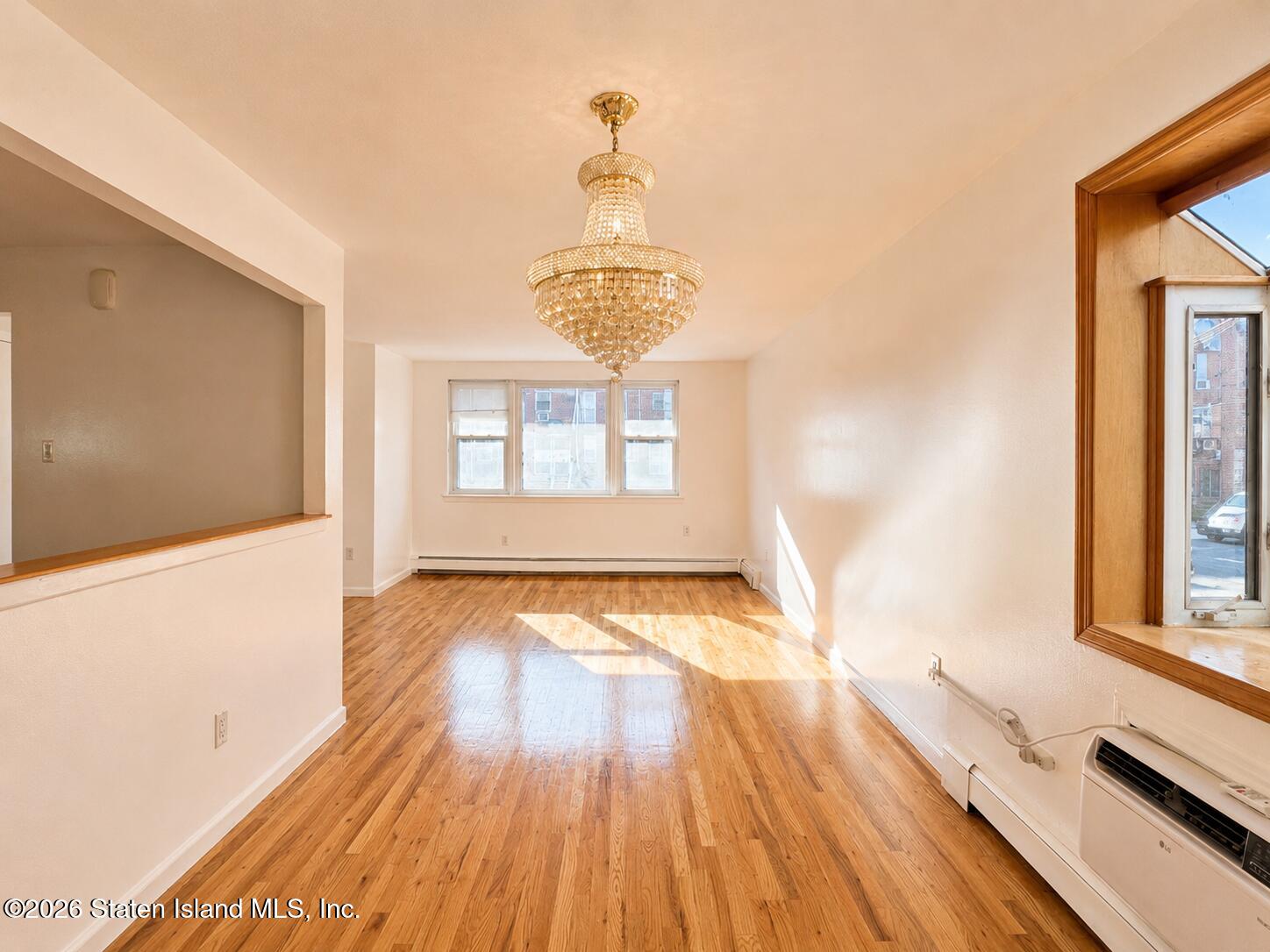 215 Bay 35th Street Image 2