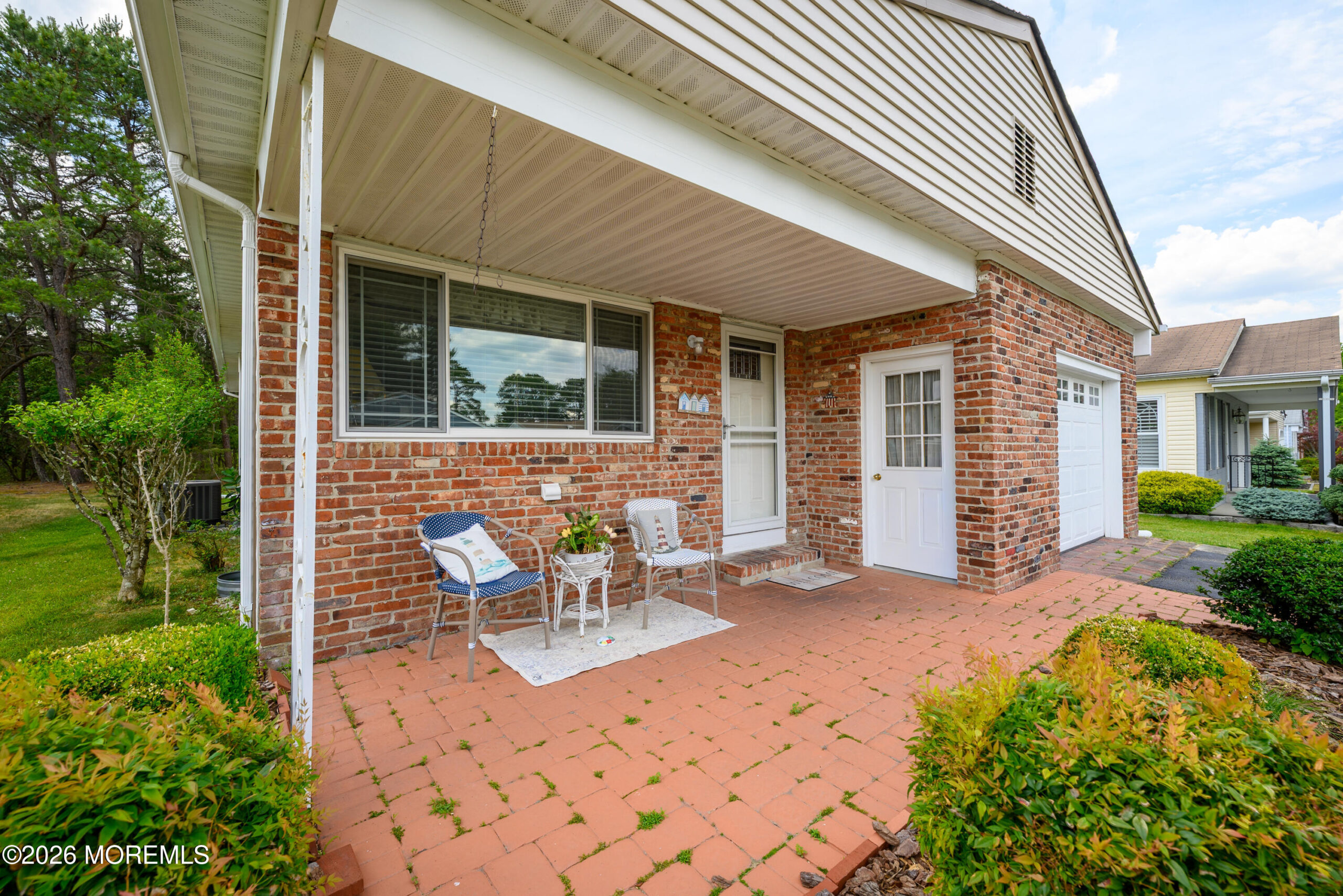 75 Chesterfield Lane Image 4
