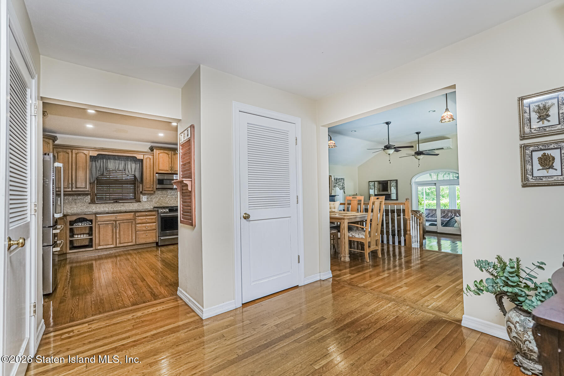 81 Woodvale Avenue, Staten Island, NY, 10309 image 21