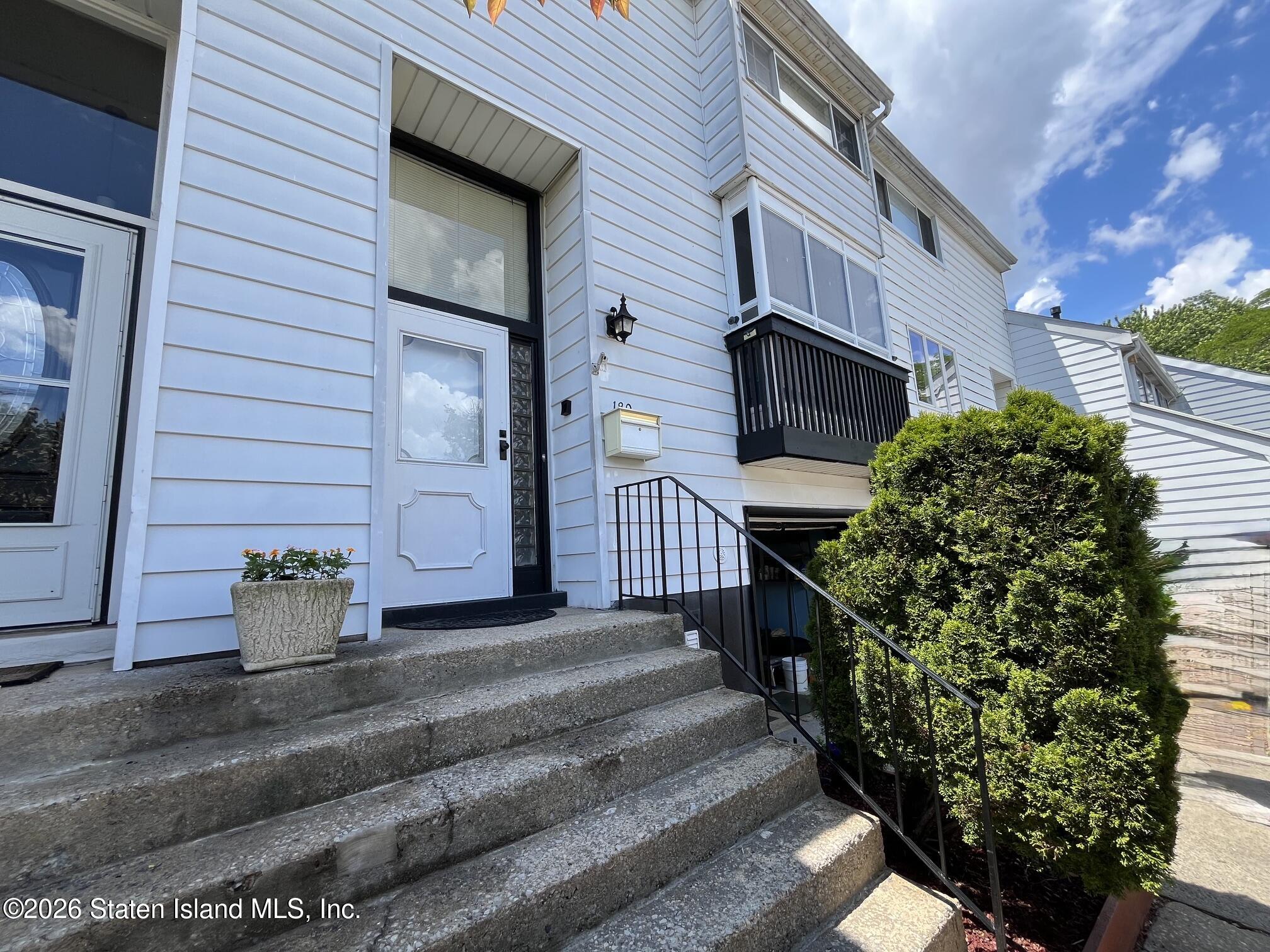 189 Dover Green Image 2