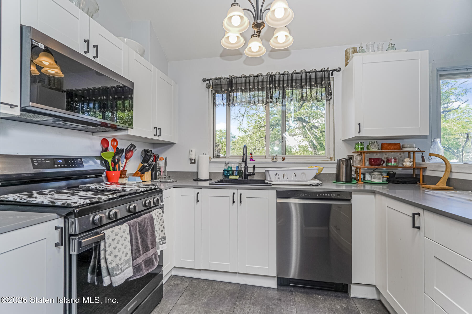 115 Forest Green, Staten Island, NY, 10312 image 7