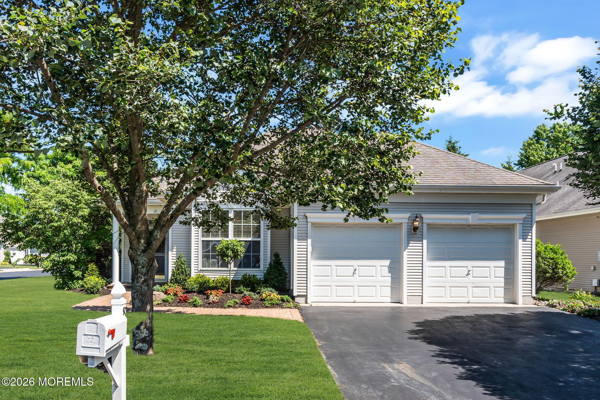 83 Huntington Drive Image 3