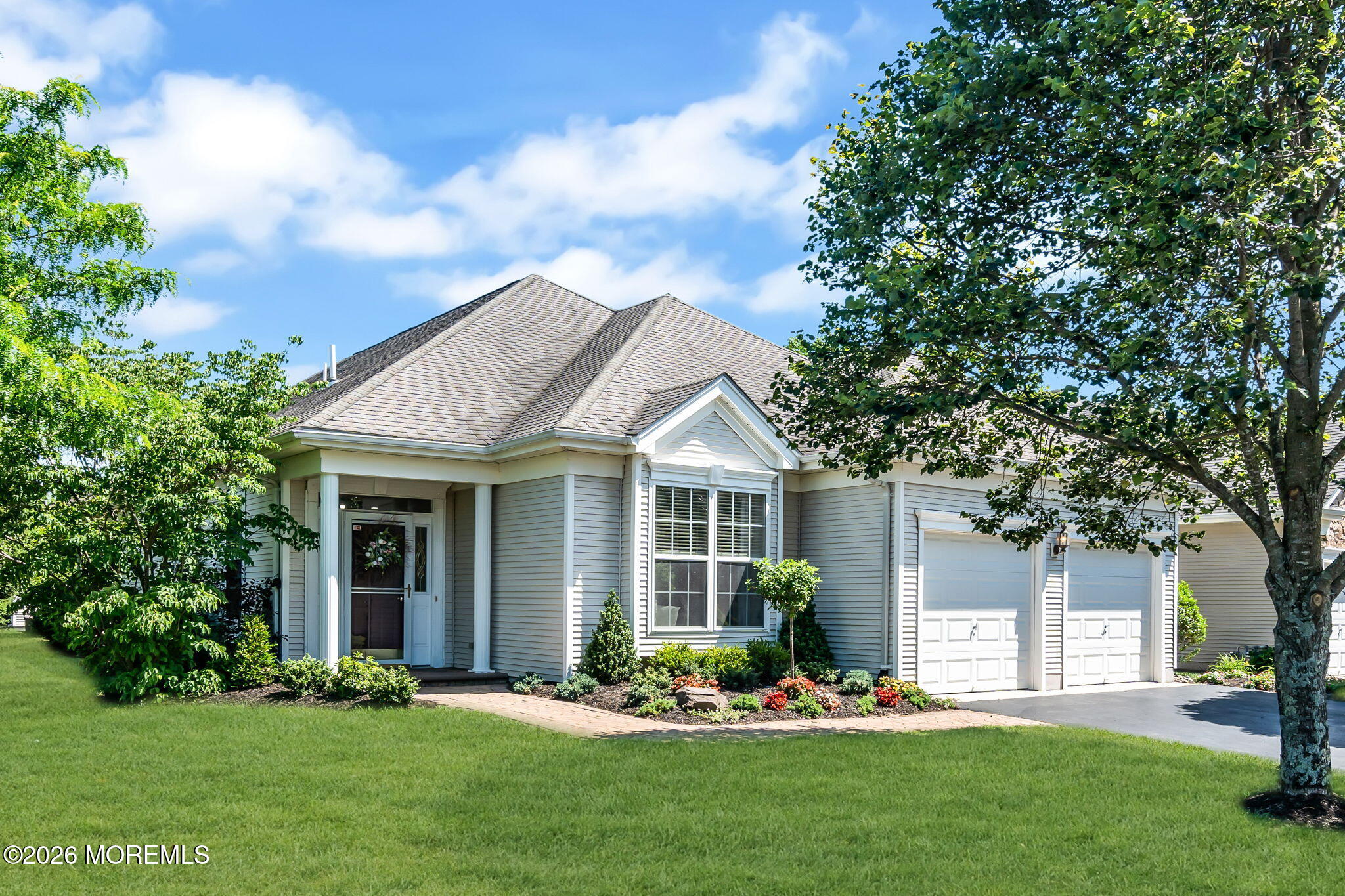 83 Huntington Drive Image 1