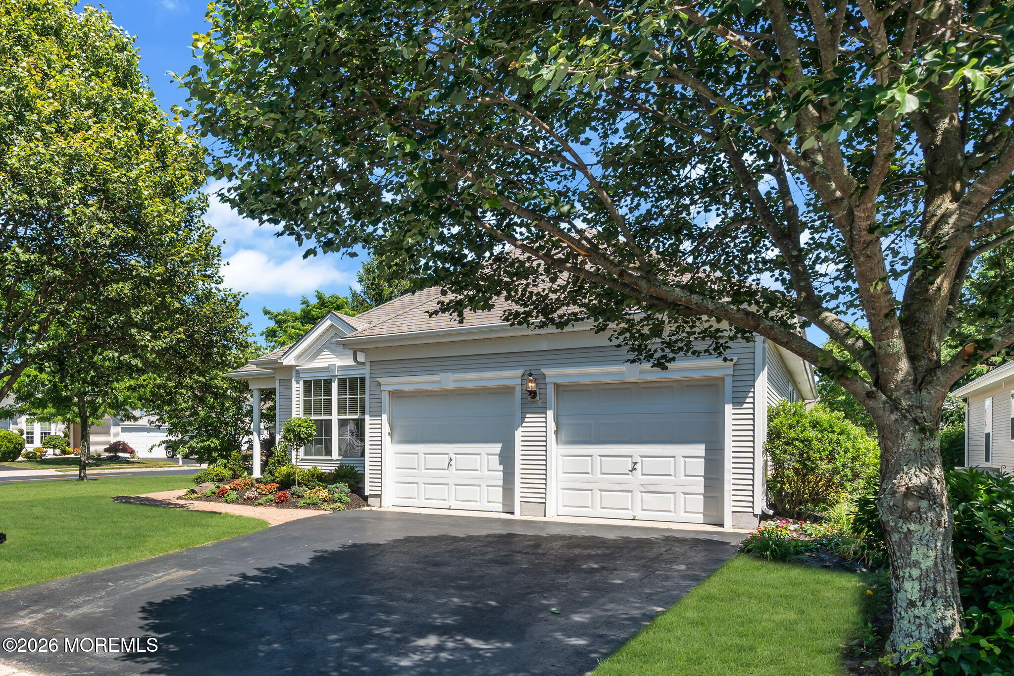 83 Huntington Drive Image 4